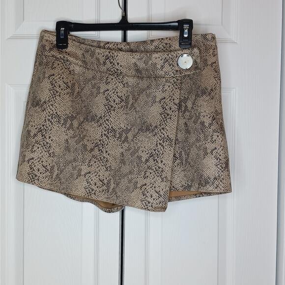 Zara Snakeskin Print Suede Skort Beige - Picture 3 of 9